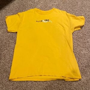 yellow t shirt